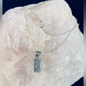 925 Sterling Silver Opening Trinket Box Charm Necklace Box Chain 18”